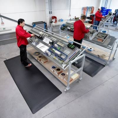 Tapis anti-fatigue antistatique en tôle de diamant, milieu sec  826 Diamond Stat